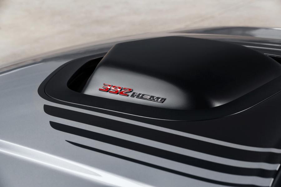  Dodge Challenger 392 Hemi Scat Pack Shaker 2015 года  (фото 20 из 51)